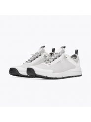Tropicfeel Sneakersy "All-Terrain" w kolorze białym rozmiar: 40. Białe trampki Tropicfeel, bez wzorów, z materiału, bez zapięcia. Za 245.96 zł.