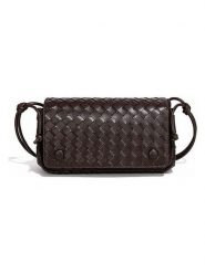 SUVRAI Torebka w kolorze brązowym - 21 x 15 x 9 cm rozmiar: onesize. Brązowe torby na ramię SUVRAI, bez wzorów, z materiału, na ramię, bez dodatków. Za 130.99 zł.