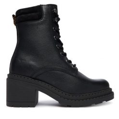 Botki Tamaris. Brązowe botki Tamaris, bez wzorów, bez obcasa, na słupku, bez zapięcia. Za 609.99 zł.