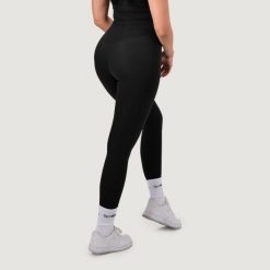 Legginsy damskie fitness z wysokim stanem czarne NEO. Czarne legginsy GYMBEAM, l, bez wzorów, z elastanu, z podwyższonym stanem, długie. Za 112.90 zł.