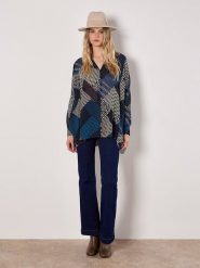 Apricot Bluzka w kolorze niebieskim rozmiar: XL. Niebieskie bluzki Apricot, xl, bez wzorów, bez kołnierzyka, bez ramiączek. Za 92.42 zł.