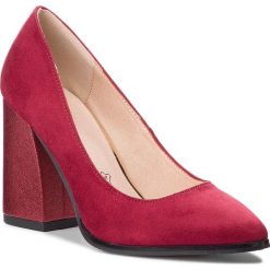 Półbuty MENBUR - 09681 Cherry 0077. Czerwone czółenka Menbur, bez wzorów, z materiału, bez obcasa, na obcasie, bez zapięcia. W wyprzedaży za 179.00 zł.
