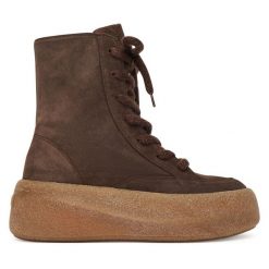 Botki Vic Matié. Brązowe botki Vic Matié, bez wzorów, bez obcasa, na koturnie, bez zapięcia. Za 1,729.00 zł.