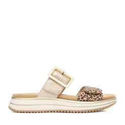 Klapki Remonte. Żółte klapki Remonte, bez wzorów, bez obcasa. Za 359.99 zł.