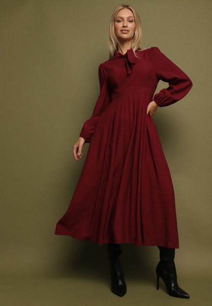 Bordowa Wiskozowa Plisowana Sukienka z Wiązaniem Asorrise. Czerwone sukienki Born2be, na co dzień, l, bez wzorów, z wiskozy, eleganckie, bez kołnierzyka, bez ramiączek. Za 169.99 zł.