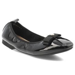 Baleriny damskie Filippo, cholewka ze skóry naturalnej lakierowanej wsuwany fason z ozdobną kokardą zabudowany przód na płaskiej podeszwie, czarne, D. Czarne baleriny Filippo, bez wzorów, ze skóry, bez obcasa, na płaskiej podeszwie. Za 169.00 zł.