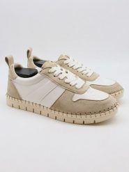 Bellucci Sneakersy w kolorze beżowo-białym rozmiar: 37. Białe trampki Bellucci, bez wzorów, bez zapięcia. Za 136.45 zł.