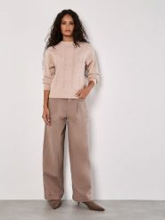 Apricot Sweter w kolorze jasnoróżowym rozmiar: XS. Różowe swetry Apricot, xs, bez wzorów, bez ramiączek. Za 101.47 zł.