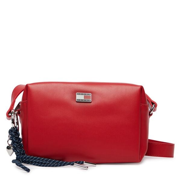 Torebka Tommy Jeans. Czerwone listonoszki Tommy Jeans, bez wzorów, z jeansu, bez dodatków. Za 261.99 zł.