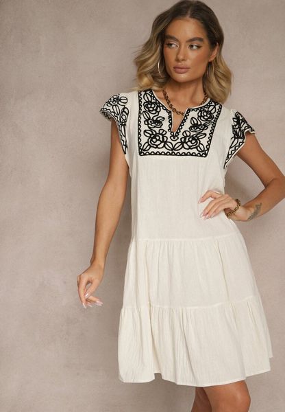 Beżowa Bawełniana Sukienka Boho Ozdobiona Haftami Eviriella. Brązowe sukienki Renee, na co dzień, na lato, l, z aplikacjami, z bawełny, boho, bez kołnierzyka, bez ramiączek, midi. Za 109.99 zł.