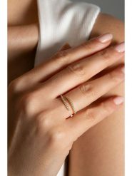 Lodie Silver Srebrny pierścionek z cyrkoniami rozmiar: onesize. Szare pierścionki Lodie Silver, z cyrkonią, srebrne. Za 96.37 zł.