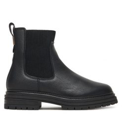 Sztyblety Tommy Hilfiger. Czarne botki TOMMY HILFIGER, bez wzorów, bez obcasa, na płaskiej podeszwie, bez zapięcia. Za 799.99 zł.