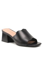 Lasocki Klapki U704 Czarny. Czarne klapki Lasocki, bez wzorów, ze skóry, bez obcasa. Za 229.99 zł.