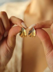 Pierres delicates Pozłacane kolczyki-wkrętki rozmiar: onesize. Żółte kolczyki Pierres delicates, pozłacane. Za 56.79 zł.