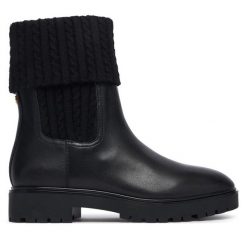 Botki LAUREN RALPH LAUREN. Czarne botki Lauren Ralph Lauren, bez wzorów, bez obcasa, na płaskiej podeszwie, bez zapięcia. Za 1,199.00 zł.