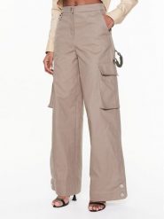 Remain Spodnie materiałowe Canvas RM2158 Beżowy Relaxed Fit. Brązowe spodnie materiałowe Remain, bez wzorów, z bawełny. Za 679.99 zł.