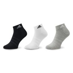 Skarpety krótkie adidas. Szare skarpety Adidas, bez wzorów. Za 49.99 zł.