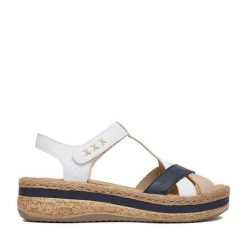 Sandały Rieker. Białe sandały Rieker, bez wzorów, bez obcasa, na koturnie, bez zapięcia. Za 339.99 zł.