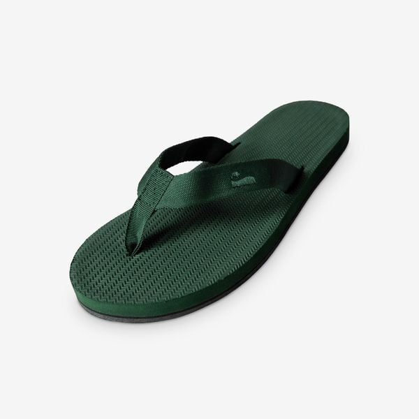 Klapki damskie - Easy Living Lite Leaf. Zielone klapki INDOSOLE, bez wzorów, z nylonu, bez obcasa. Za 132.00 zł.