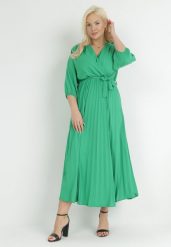 Zielona Plisowana Sukienka Maxi z Kopertowym Dekoltem i Wiązaniem w Talii Lariah. Zielone sukienki Born2be, l, bez wzorów, bez kołnierzyka, plus size, bez ramiączek, maxi, kopertowe. Za 99.99 zł.