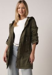 Zielona Przejściowa Kurtka Parka z Kapturem i Podwijanymi Rękawami Tinarose. Zielone kurtki Born2be, l, bez wzorów, z dresówki, z kapturem. Za 189.99 zł.