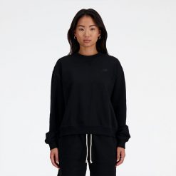Bluza damska New Balance WT41500BK – czarna. Czarne bluzy New Balance, s, bez wzorów, z bawełny, bez kaptura. Za 359.99 zł.