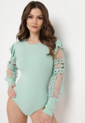Miętowe Body z Wiskozy z Długim Rękawem Ozdobionym Ażurową Koronką i Falbanką Sumveni. Zielone body Born2be, l, w ażurowe wzory, z koronki. Za 69.99 zł.