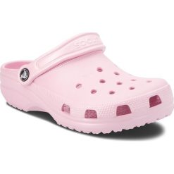 Klapki CROCS - Classic 10001 Ballerina Pink. Czerwone klapki Crocs, bez wzorów, z tworzywa sztucznego, bez obcasa. W wyprzedaży za 119.00 zł.