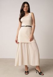 Beżowa Dwuwarstwowa Sukienka Dzianinowa z Wiskozą i Paskiem z Klamrą Arkesia. Brązowe sukienki Born2be, na co dzień, m, bez wzorów, z dzianiny, eleganckie, bez kołnierzyka, bez ramiączek, maxi, proste. Za 109.99 zł.