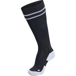 Getry piłkarskie dla dorosłych Hummel Element Football Sock. Białe legginsy sportowe Hummel, bez wzorów, do piłki nożnej. Za 38.00 zł.