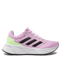 Buty do biegania adidas. Fioletowe obuwie sportowe Adidas, bez zapięcia, do biegania. Za 249.99 zł.