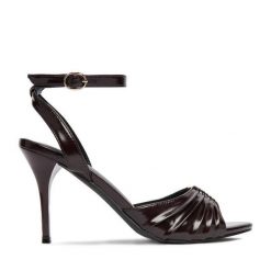 Sandały JENNY. Czerwone sandały Jenny, bez wzorów, bez obcasa, na szpilce, bez zapięcia. Za 139.99 zł.