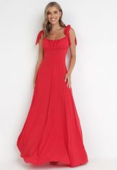 Czerwona Rozkloszowana Sukienka Maxi z Wiązanymi Ramiączkami Lisija. Czerwone sukienki Born2be, m, bez wzorów, eleganckie, bez kołnierzyka, bez ramiączek, maxi, rozkloszowane. Za 129.99 zł.
