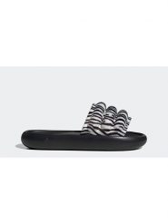 Adidas Klapki w kolorze czarnym rozmiar: 42. Czarne klapki Adidas, bez wzorów, z otwartym noskiem, bez obcasa. Za 180.91 zł.