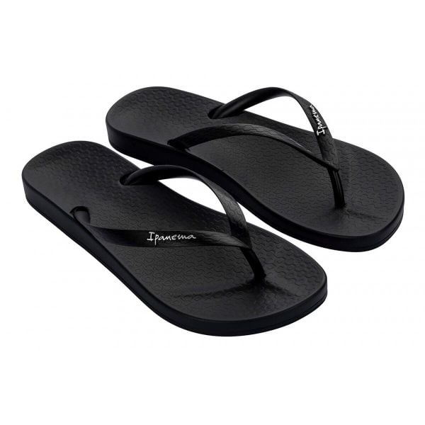 Klapki damskie Ipanema Anatomica Tan. Czarne klapki Ipanema, bez wzorów, z syntetyku, bez obcasa. W wyprzedaży za 103.40 zł.