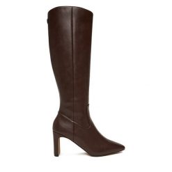Kozaki Nine West. Brązowe kozaki Nine West, bez obcasa, na słupku, bez zapięcia. Za 299.99 zł.