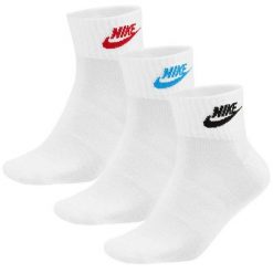 Skarpety Za Kostkę Unisex Adult Everyday Essential (zestaw 3 Sztuk). Białe skarpety Nike, bez wzorów. Za 117.99 zł.
