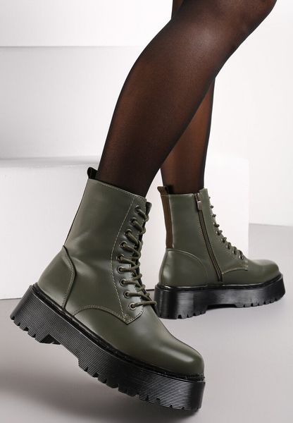 Zielone Botki w Stylu Workerów na Platformie Maialen. Zielone botki Renee, bez wzorów, z jeansu, bez obcasa, na platformie, bez zapięcia. Za 119.99 zł.
