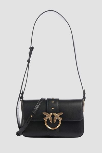 PINKO Czarna kopertówka Love One Mini Slouchy Fl Vitello Morbido. Czarne kopertówki Pinko, bez wzorów, ze skóry, bez dodatków. W wyprzedaży za 1,129.99 zł.