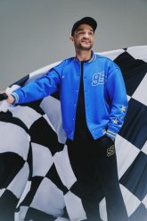 4F Bluza bomberka uniseks 4F x Bartosz Zmarzlik - niebieska XS. Niebieskie bluzy 4f, xs, bez wzorów, z dzianiny, bez kaptura. Za 219.99 zł.