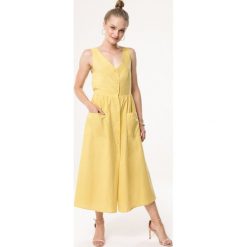 Żółta Sukienka Close In. Żółte sukienki Born2be, na co dzień, l, bez wzorów, z bawełny, bez kołnierzyka, bez ramiączek, maxi, proste. Za 59.99 zł.