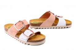 DR. BRINKMANN 700924-42 rosa, klapki damskie. Czerwone klapki Dr. Brinkmann, bez wzorów, ze skóry, bez obcasa. Za 329.90 zł.