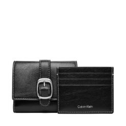 Portfel Calvin Klein. Czarne portfele Calvin Klein, bez wzorów. Za 369.99 zł.