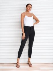 Jeansy skinny high waist - czarny. Czarne jeansy Sinsay, l, bez wzorów, z podwyższonym stanem. Za 39.99 zł.