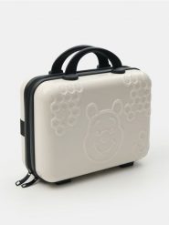 Kosmetyczka z uchwytem Winnie the Pooh - kremowy. Białe kufry i kosmetyczki Sinsay, bez wzorów, bez dodatków. Za 69.99 zł.