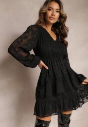 Czarna Krótka Sukienka Boho Ozdobiona Metaliczną Nitką Eleonoritta. Czarne sukienki Renee, l, bez wzorów, boho, bez kołnierzyka, bez ramiączek, mini. Za 129.99 zł.