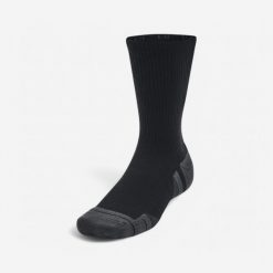 Skarpetki unisex Under Armour Performance Tech wysokie 3 pary. Czarne skarpety Under Armour, bez wzorów. Za 39.99 zł.