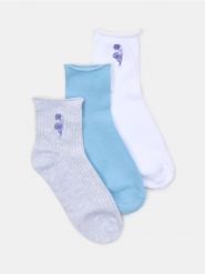 Skarpetki z haftowanym wzorkiem 3 pack - wielobarwny. Skarpety Sinsay, bez wzorów. Za 12.99 zł.