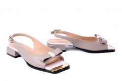 BOCCATO G734 313 16-04 beżowy, sandały damskie. Brązowe sandały Boccato, bez wzorów, z gumy, bez obcasa, na obcasie, bez zapięcia. Za 389.90 zł.