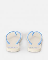 Japonki damskie Rip Curl Bondi Bloom. Niebieskie klapki Rip Curl, bez wzorów, z materiału, bez obcasa. Za 69.99 zł.